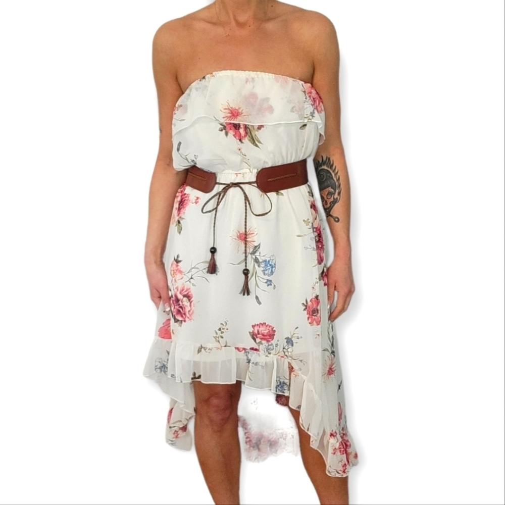 *NWT Polly and Esther Sleeveless Ruffled Dress Large White Roses